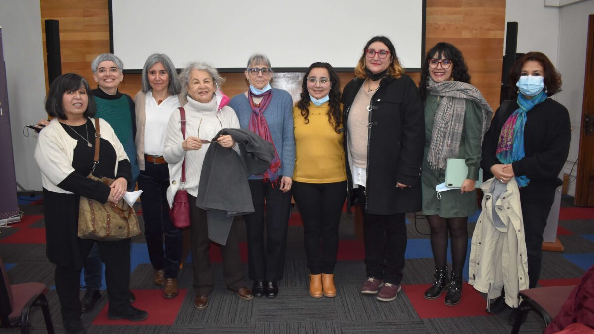 Nota sobre donación de CEM al archivo Mujeres y Géneros del Archivo Nacional de Chile